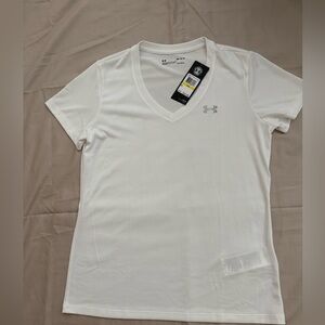 Under Armour White V-Neck Heat Gear T-Shirt NWT